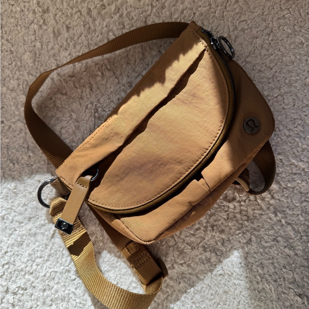 Lululemon All Night Festival Bag